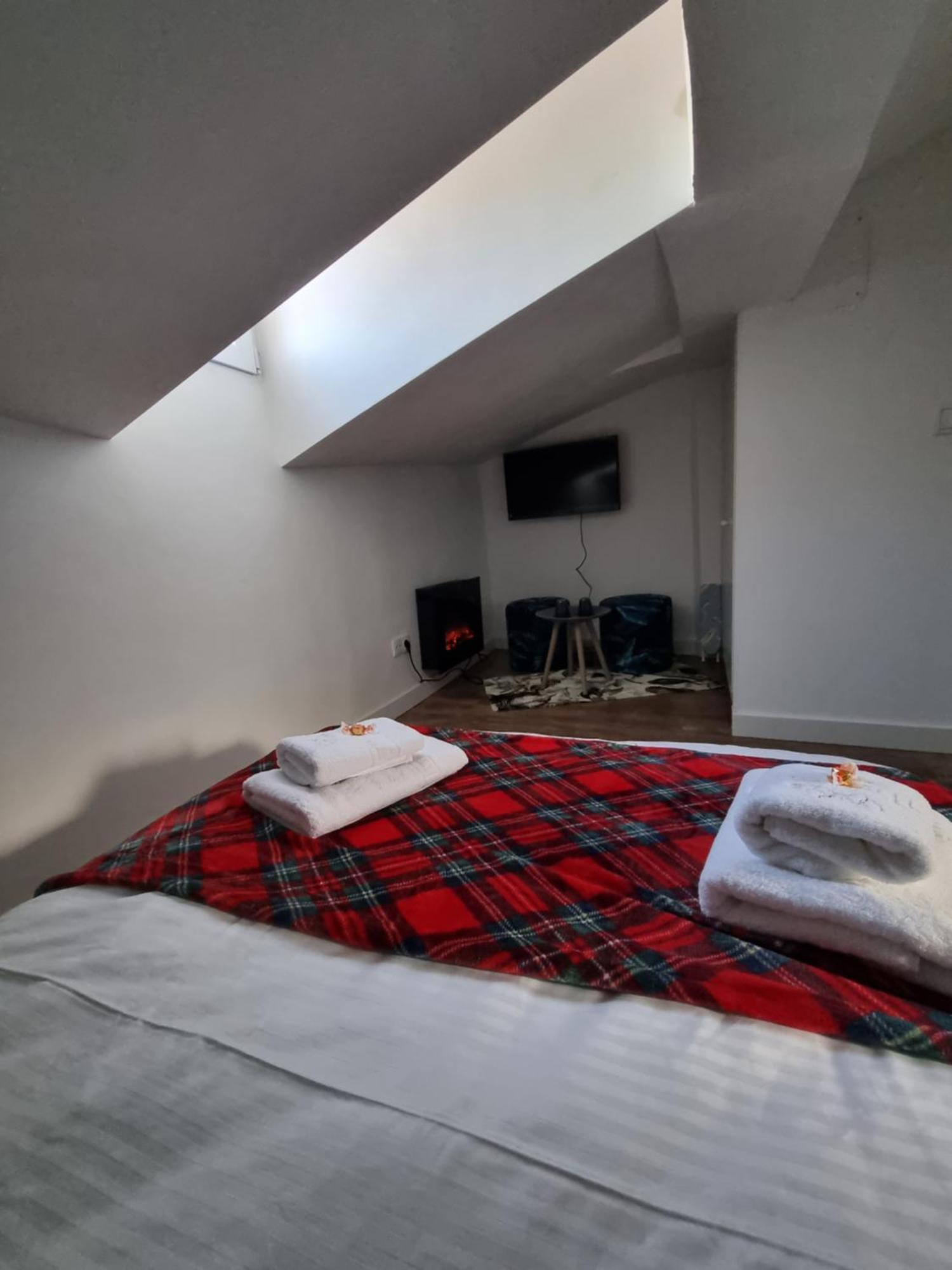 Casa Iulia Hotel Haro Ruang foto